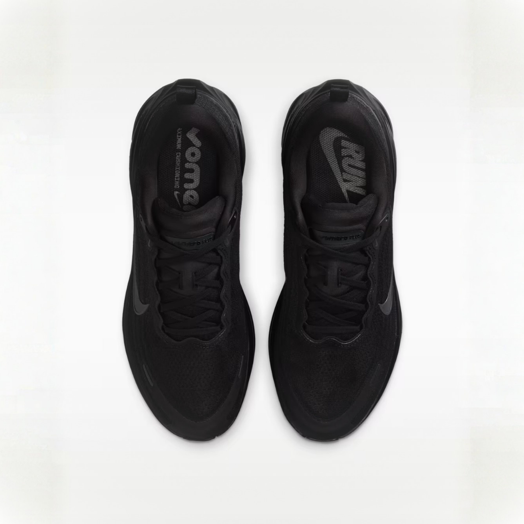 Vomero Plus Black